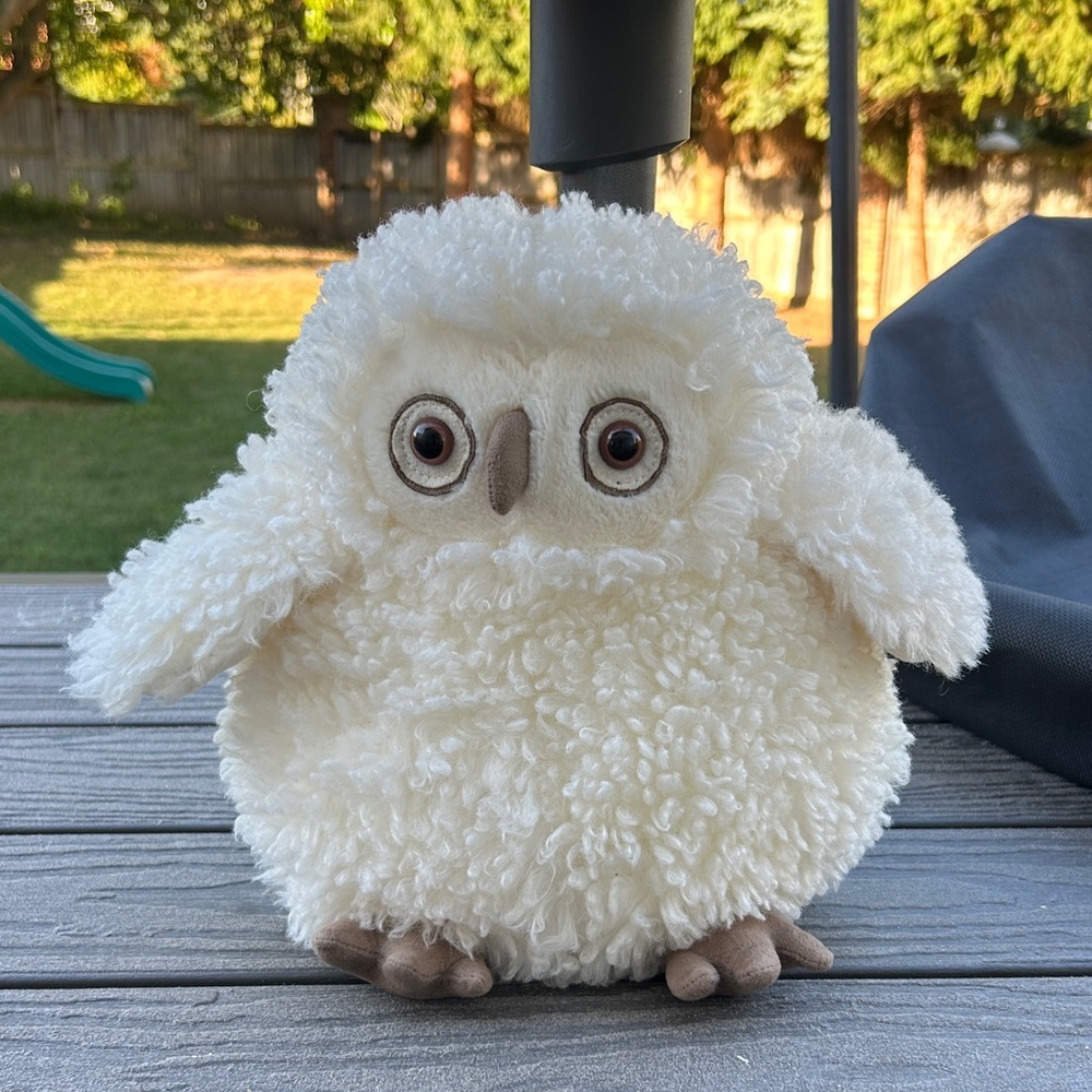 *VERY RARE* NWT Retired Jellycat Apollo Owl. US exclusive extremely hard to find